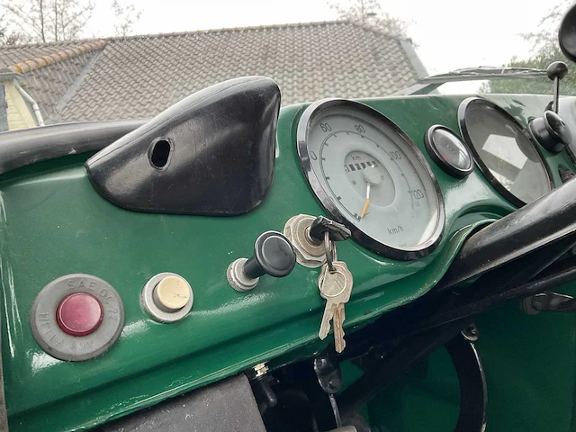 1974 mercedes-benz unimog 406 vierwielaangedreven landbouwtractor - afbeelding 19 van  40