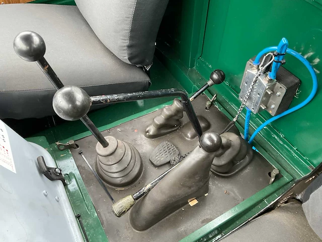 1974 mercedes-benz unimog 406 vierwielaangedreven landbouwtractor - afbeelding 21 van  40