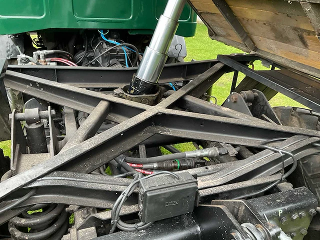 1974 mercedes-benz unimog 406 vierwielaangedreven landbouwtractor - afbeelding 33 van  40