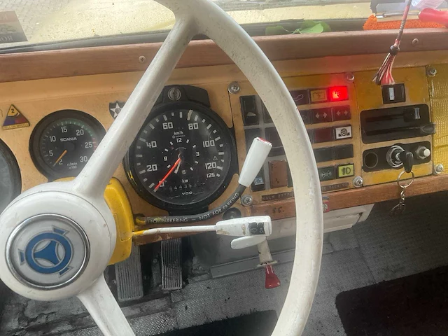 1974 scania super 80 vrachtwagen - afbeelding 20 van  30
