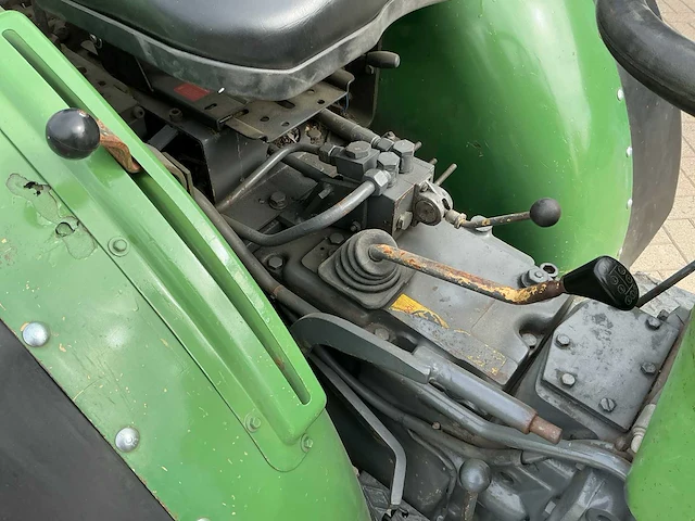 1975 fendt farmer 200v smalspoor- en compacttractor - afbeelding 16 van  33