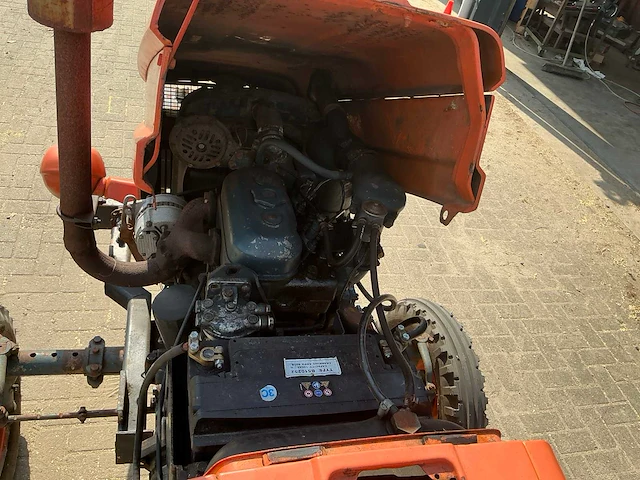 1975 fiat 300 oldtimer tractor - afbeelding 20 van  29