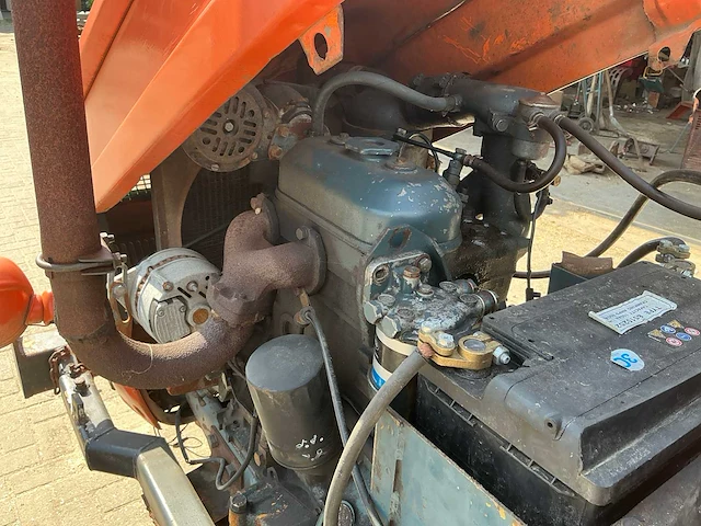 1975 fiat 300 oldtimer tractor - afbeelding 21 van  29