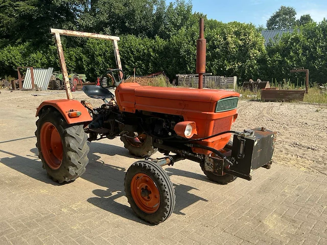 1975 fiat 300 oldtimer tractor - afbeelding 27 van  29