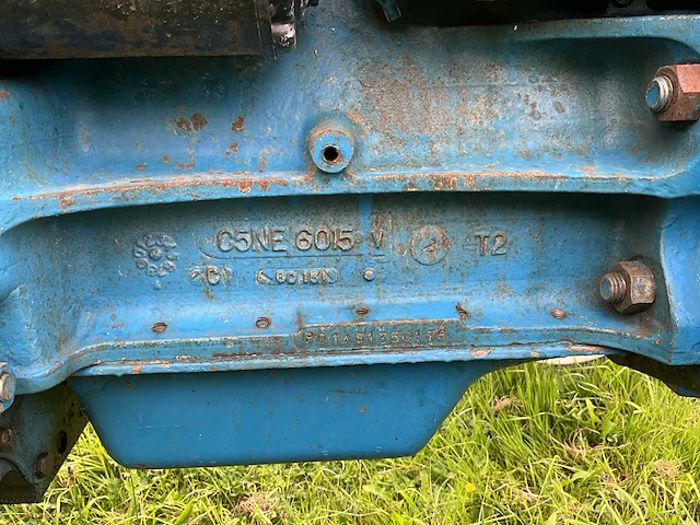 1975 ford 4000 oldtimer tractor - afbeelding 8 van  30