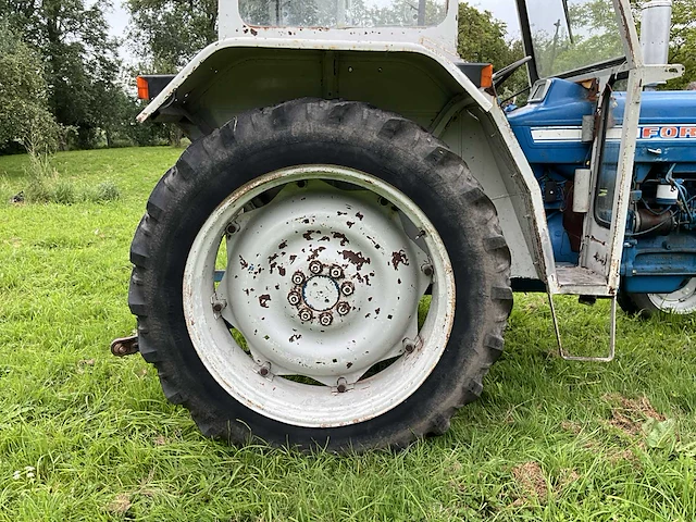 1975 ford 4000 oldtimer tractor - afbeelding 13 van  30