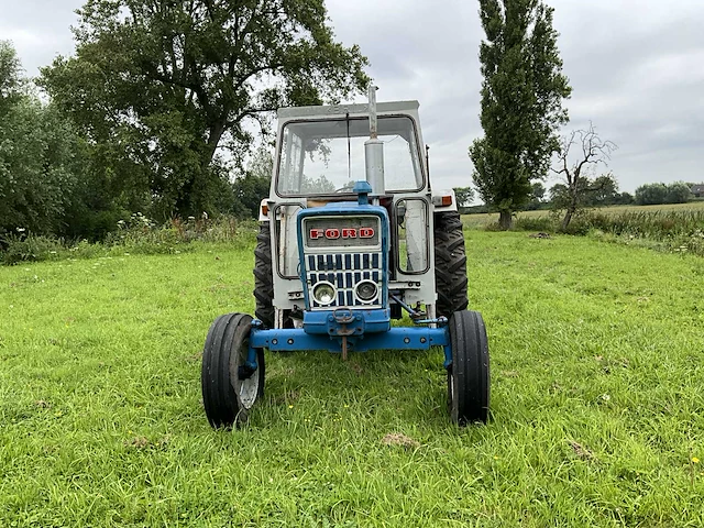1975 ford 4000 oldtimer tractor - afbeelding 25 van  30