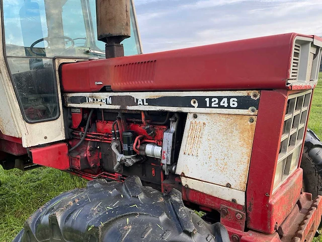 1975 international 1246 4wd - afbeelding 16 van  37
