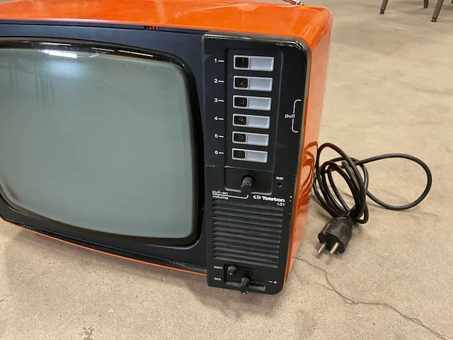 1975 teleton t31 vintage draagbare televisie - afbeelding 2 van  6