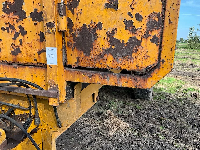 1975 veenhuis 12000 silagekipwagen - afbeelding 5 van  18
