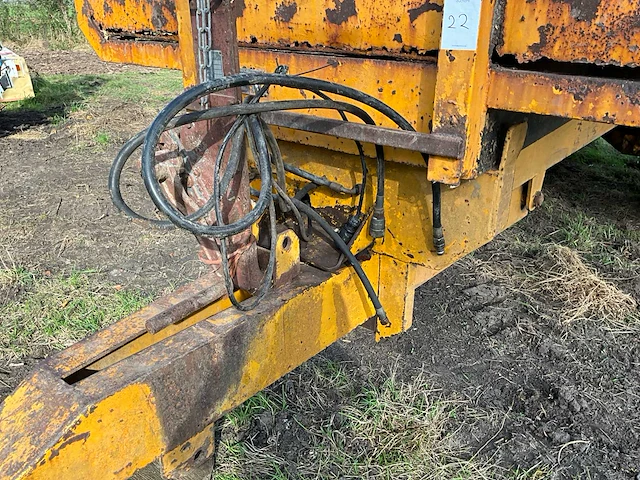 1975 veenhuis 12000 silagekipwagen - afbeelding 6 van  18