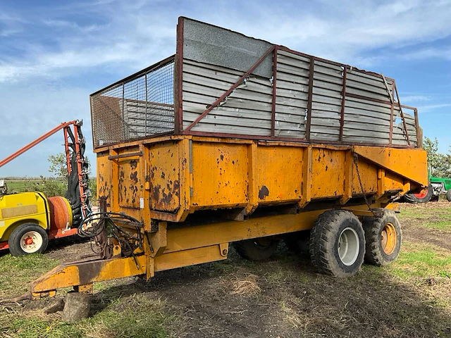 1975 veenhuis 12000 silagekipwagen - afbeelding 1 van  18