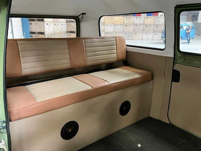 1975 volkswagen t2 personenbus - afbeelding 6 van  25
