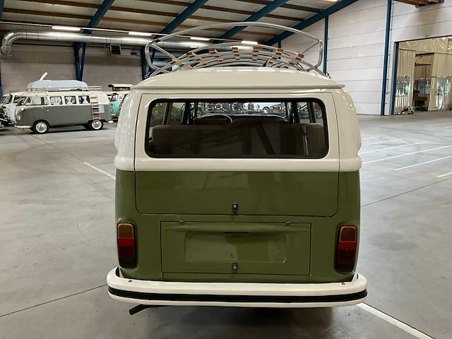 1975 volkswagen t2 personenbus - afbeelding 22 van  25