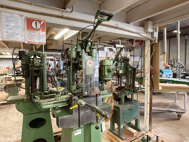 1976 d harbs uks-65-h kettingfreesmachine - afbeelding 7 van  12