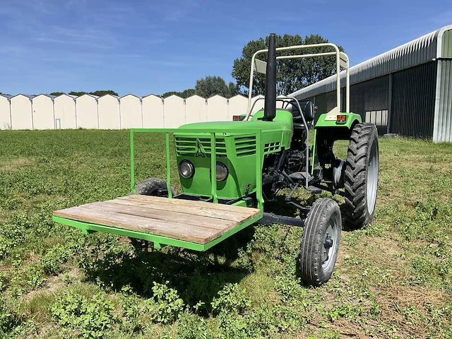 1976 deutz-fahr d4006-s tweewielaangedreven landbouwtractor - afbeelding 2 van  23