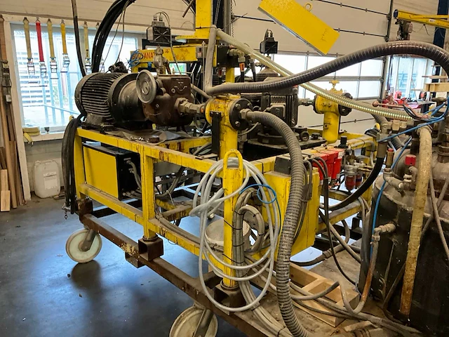 1976 elastogan puromat purspuitmachine - afbeelding 15 van  29