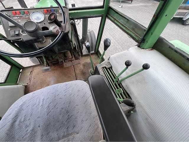 1976 fendt favorit 610 ls tweewielaangedreven landbouwtractor - afbeelding 6 van  18