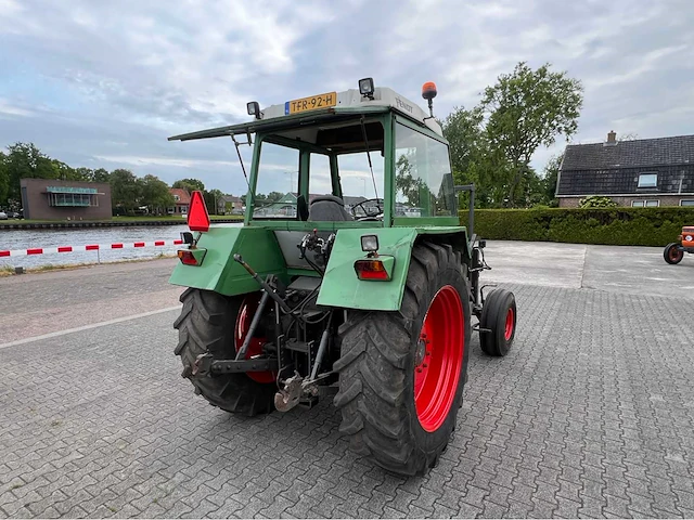 1976 fendt favorit 610 ls tweewielaangedreven landbouwtractor - afbeelding 13 van  18