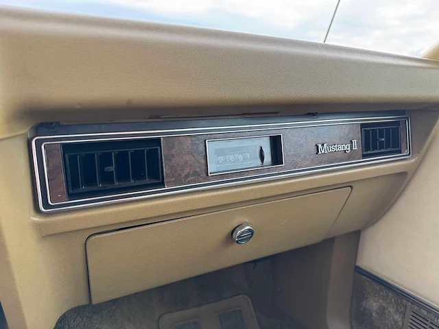 1976 ford mustang ii v8 - afbeelding 15 van  27