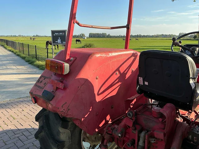 1976 international 744-s tweewielaangedreven landbouwtractor - afbeelding 8 van  28