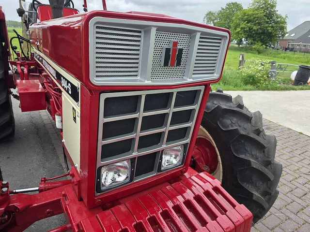 1976 international 844-s vierwielaangedreven landbouwtractor - afbeelding 4 van  45