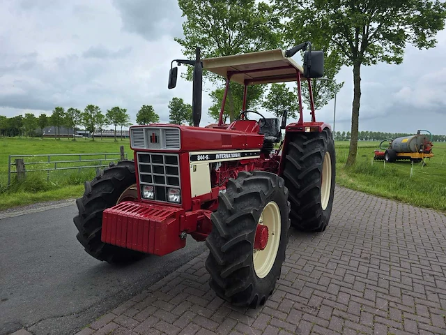 1976 international 844-s vierwielaangedreven landbouwtractor - afbeelding 12 van  45