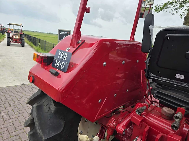 1976 international 844-s vierwielaangedreven landbouwtractor - afbeelding 24 van  45