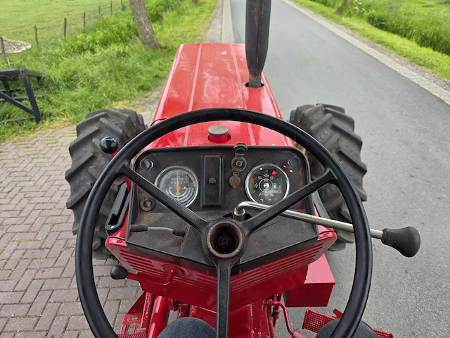 1976 international 844-s vierwielaangedreven landbouwtractor - afbeelding 30 van  45