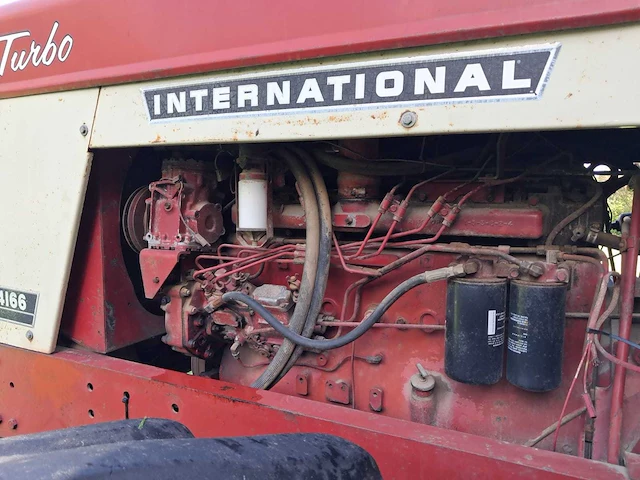 1976 international i-4166 oldtimer tractor - afbeelding 11 van  21