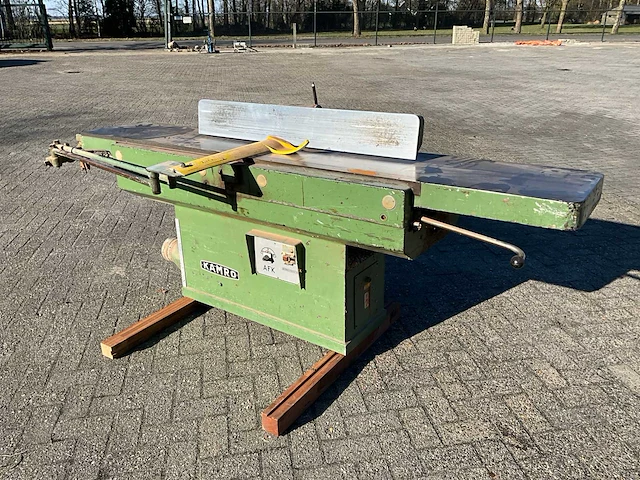 1976 kamro afk 4 schaafbank - afbeelding 1 van  10