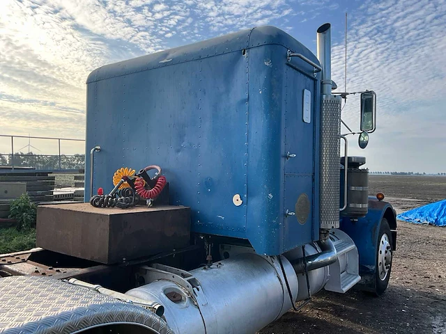 1976 peterbilt 359 - s vrachtwagen - afbeelding 7 van  46