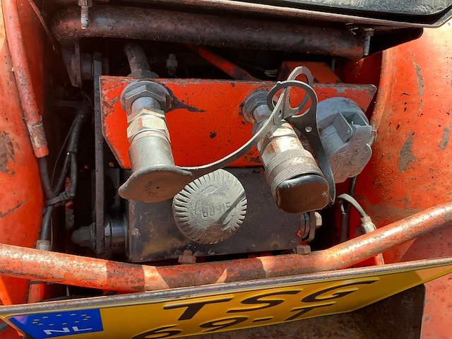 1976 renault 50s smalspoor tractor - afbeelding 2 van  19