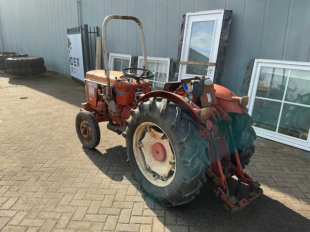 1976 renault 50s smalspoor tractor - afbeelding 14 van  19
