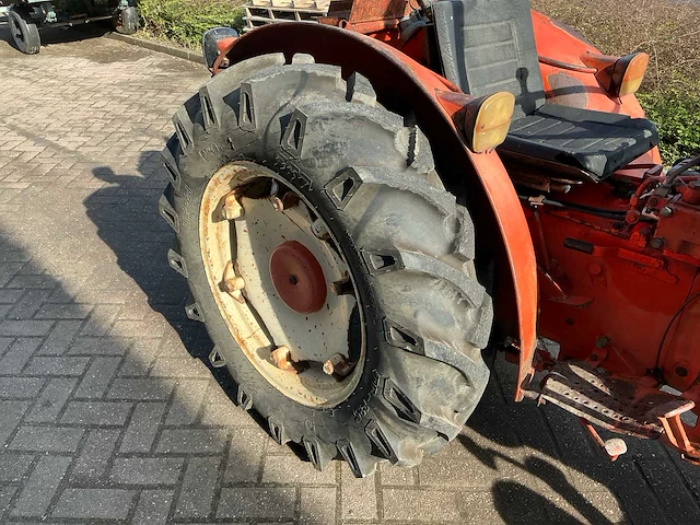 1976 renault 50s smalspoor tractor - afbeelding 17 van  19