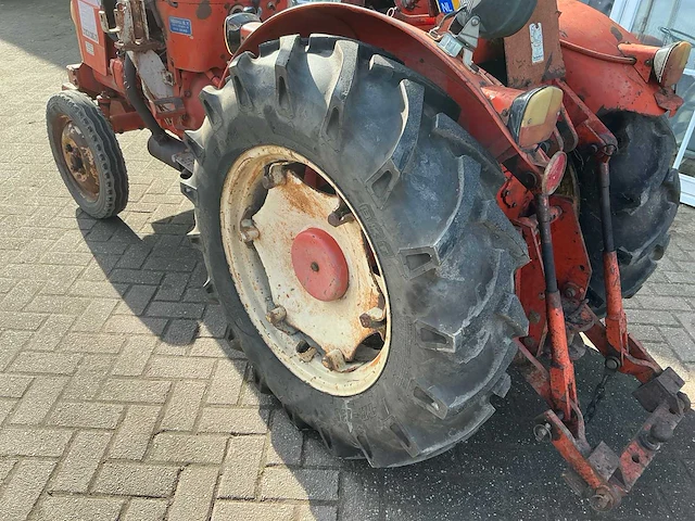1976 renault 50s smalspoor tractor - afbeelding 19 van  19