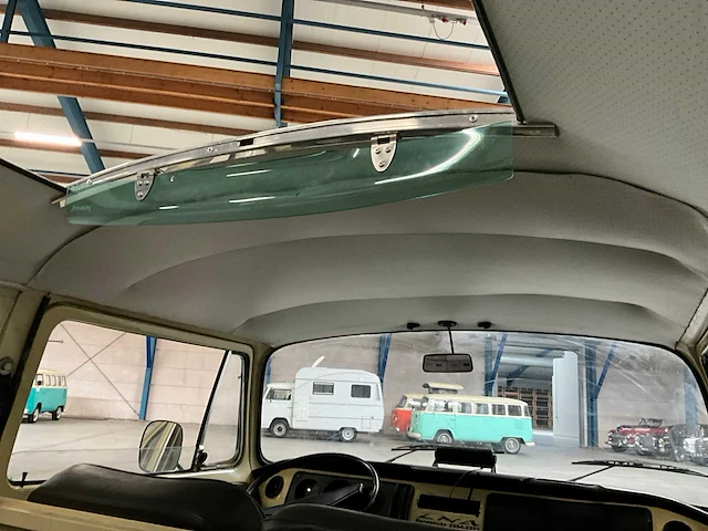 1976 volkswagen t2 personenbus - afbeelding 9 van  30