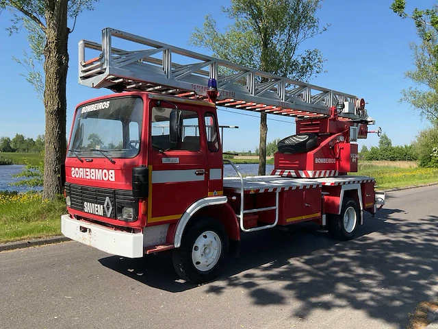 1977 - renault - saviem - brandweerwagen/ladderwagen - afbeelding 1 van  26