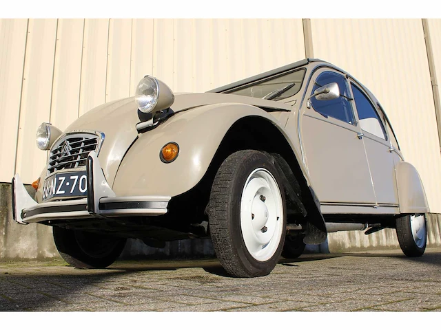 1977 citroën 2cv - oldtimer - afbeelding 12 van  38