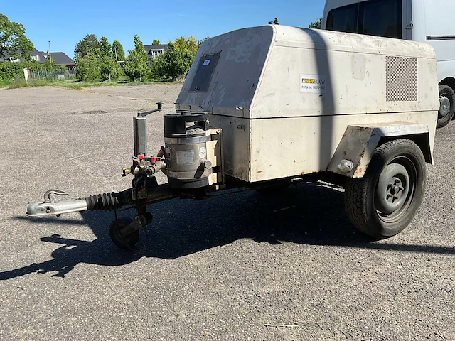 1977 demag compressor aanhangwagen - afbeelding 1 van  15