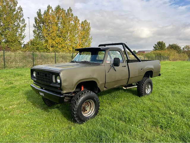 1977 dodge w200. 4x4 oldtimer - afbeelding 1 van  25