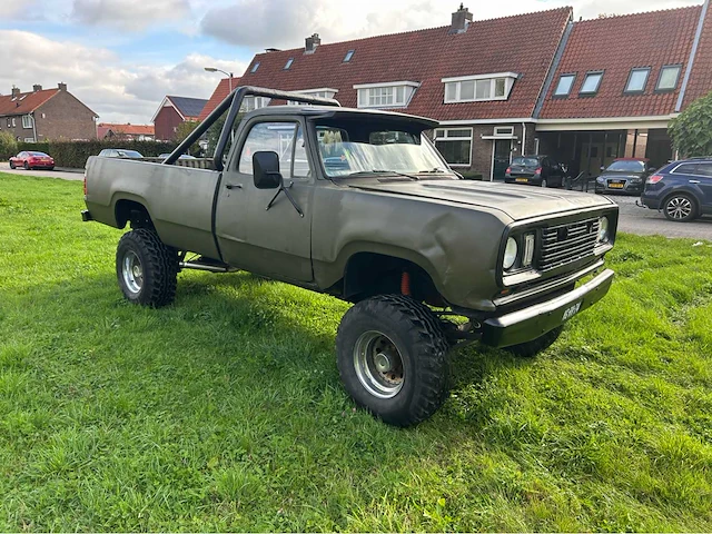 1977 dodge w200. 4x4 oldtimer - afbeelding 20 van  25