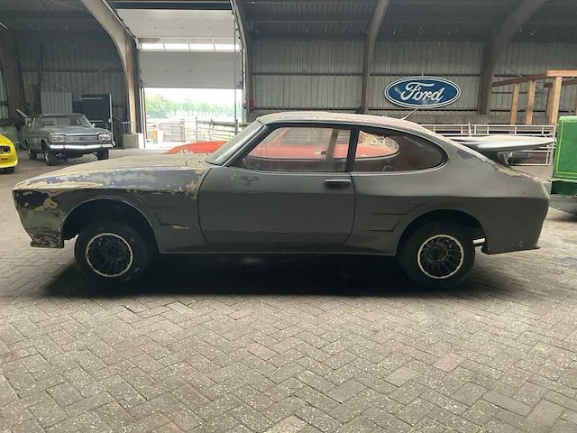 1977 ford capri mk3 2000s oldtimer - afbeelding 22 van  24