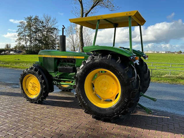 1977 john deere 2030s vierwielaangedreven landbouwtractor - afbeelding 9 van  50