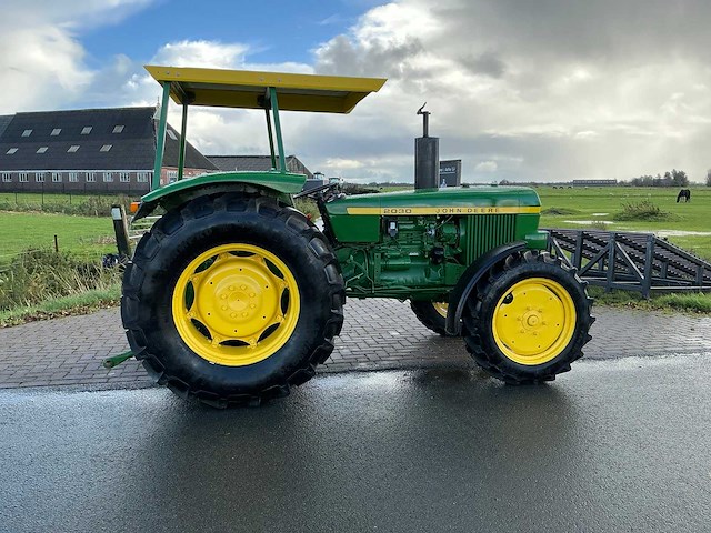 1977 john deere 2030s vierwielaangedreven landbouwtractor - afbeelding 48 van  50