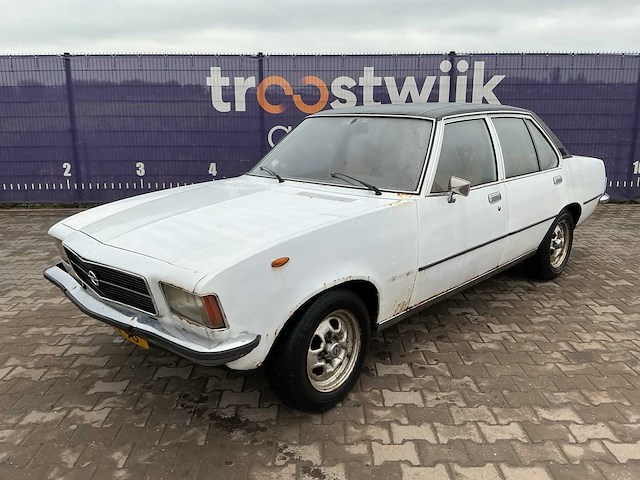 1978 - opel - commodore - 2500 s sedan - oldtimer - afbeelding 1 van  10