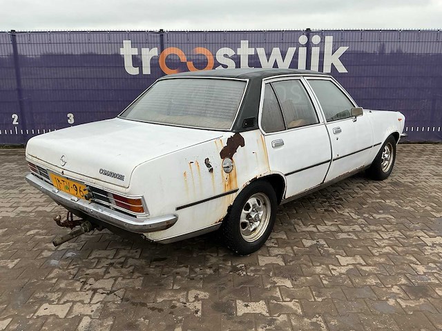 1978 - opel - commodore - 2500 s sedan - oldtimer - afbeelding 5 van  10