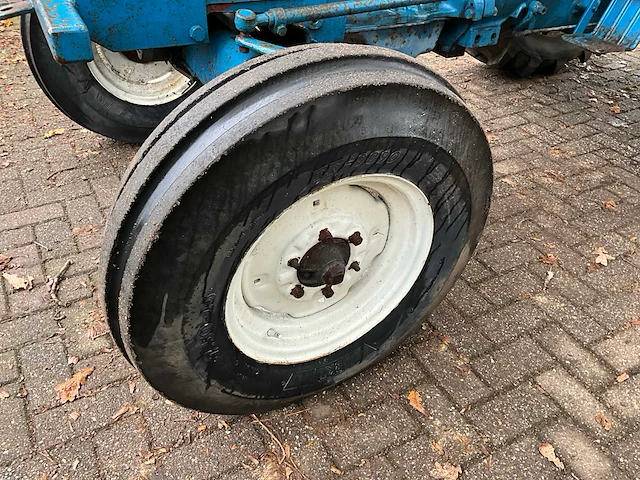 1978 ford 4000 tweewielaangedreven landbouwtractor - afbeelding 35 van  38