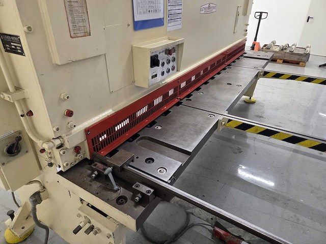 1978 luther werke ts h30 guillotineschaar - afbeelding 7 van  11