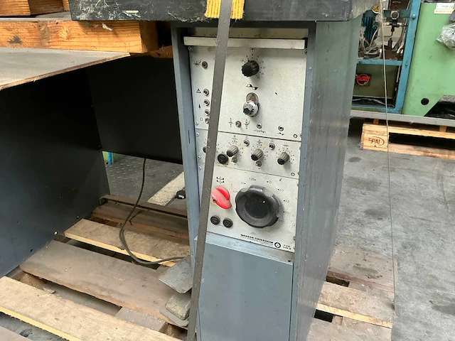 1978 messer griesheim fpa 2 puntlasmachine - afbeelding 14 van  15